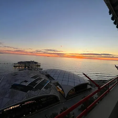 Full Sea View Center 2 Bedroom *