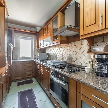 Full Sea View Center 2 Bedroom Apartment Durres