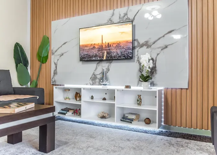 Full Sea View Center 2 Bedroom Apartment *